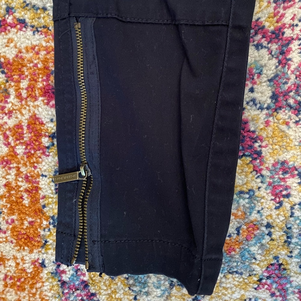 Michael Kors navy skinny pants with bronze hardware -size 4 - Picture 7 of 10